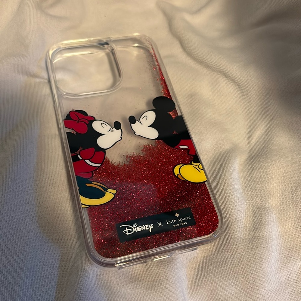 Kate Spade Liquid Case with Mickey and Minnie! ❤️🖤❤️🖤❤️🖤